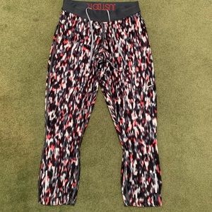 Nike workout capris